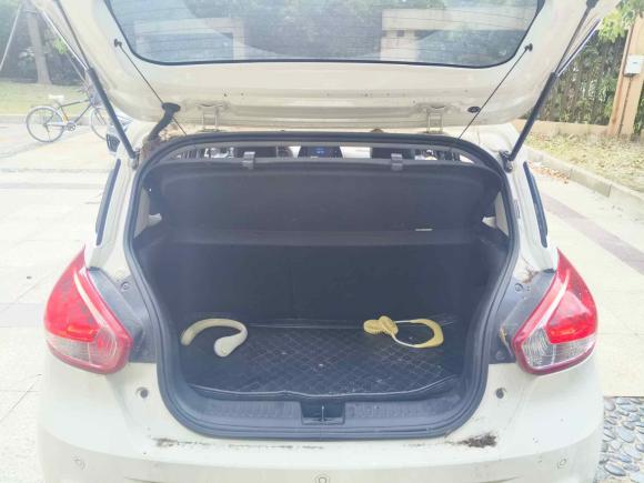 [上海·黑D] 二手宝骏宝骏3102017款 1.5L 自动豪华型