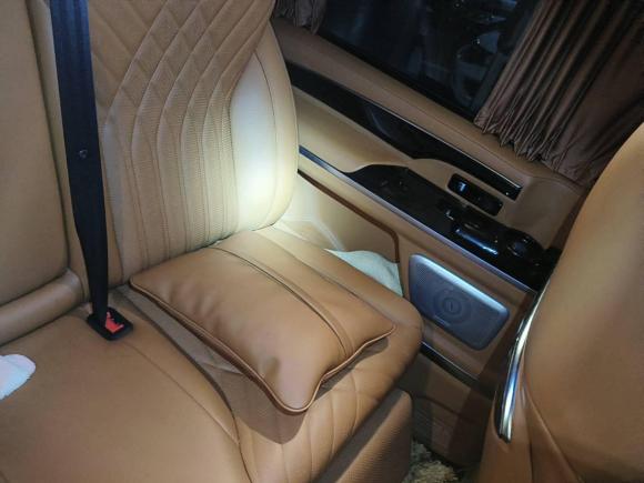 [广州·粤A] 二手奔驰威霆2021款 2.0T 商务版 7座