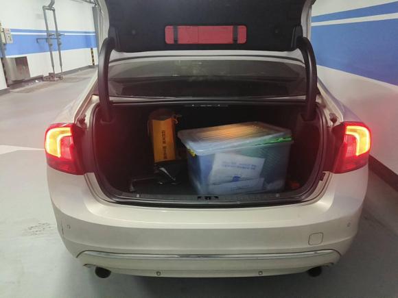 [杭州·浙A] 二手沃尔沃沃尔沃S602018款 S60L T4 智远进取版