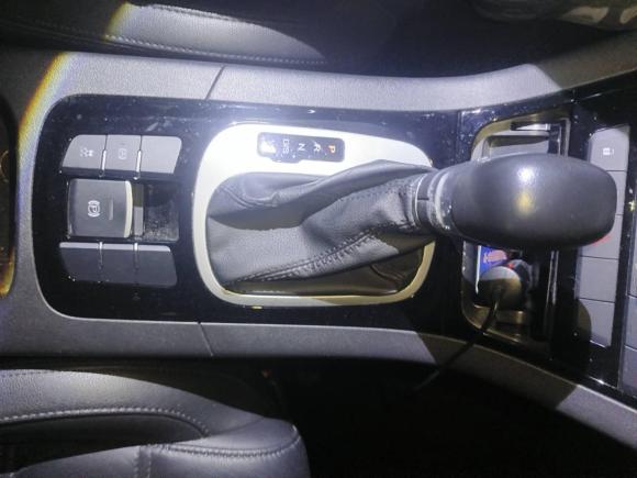 [深圳·粤B] 二手名爵锐腾2015款 1.5TGI TST豪华版