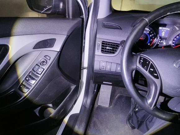 [上海·沪F] 二手现代朗动2015款 1.6L 自动尊贵型