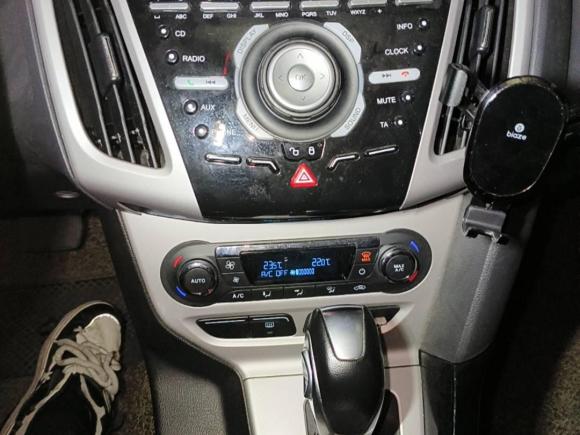 [成都·川A] 二手福特福克斯2012款 两厢 2.0L 自动豪华运动型