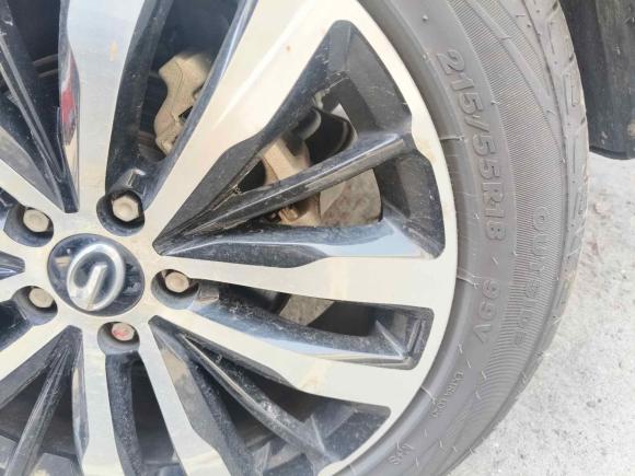 [嘉兴·湘L] 二手广汽传祺传祺GS42017款 235T 自动两驱豪华智联版