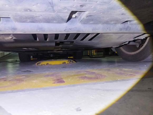 [武汉·鄂A] 二手标致标致30082015款 2.0L 自动经典版