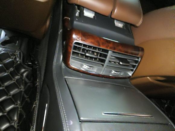 [佛山·粤R] 二手奥迪奥迪A82013款 A8L 50 TFSI quattro豪华型