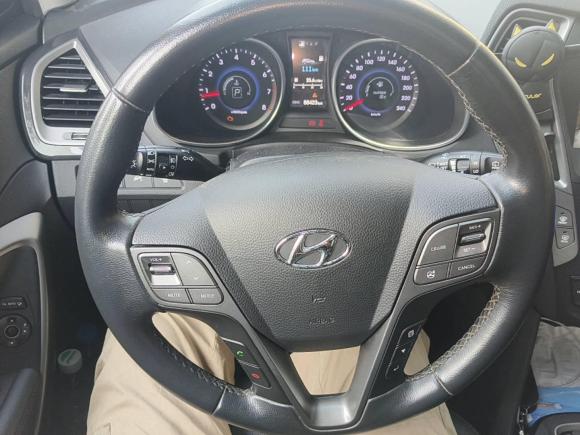 [广州·粤A] 二手现代胜达2013款 2.4L 自动两驱智能型