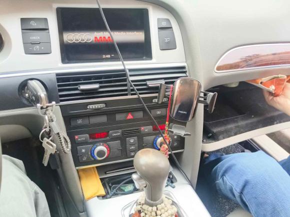 [上海·苏E] 二手奥迪奥迪A6L2011款 2.0 TFSI 自动标准型