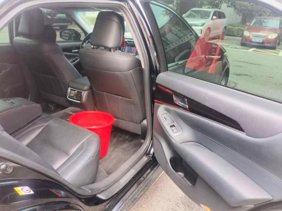 [宁波·浙B] 二手丰田皇冠2015款 2.0T 时尚版