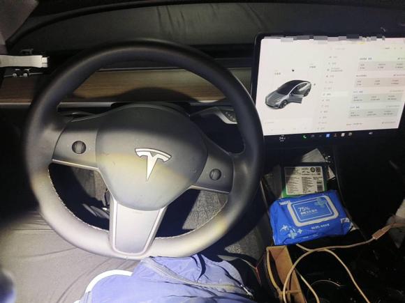 [上海·沪A] 二手特斯拉Model 32020款 标准续航后驱升级版