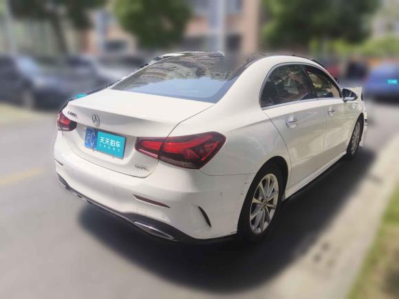 [上海·沪C] 二手奔驰奔驰A级2019款 A 200 L 运动轿车