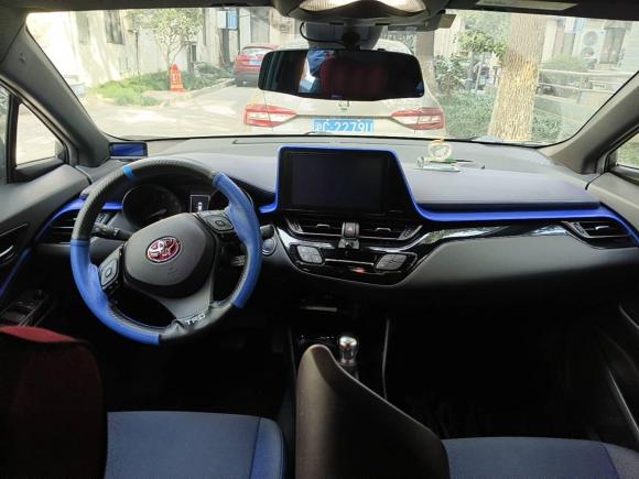 [上海·浙D] 二手丰田丰田C-HR2018款 2.0L 领先天窗版 国VI