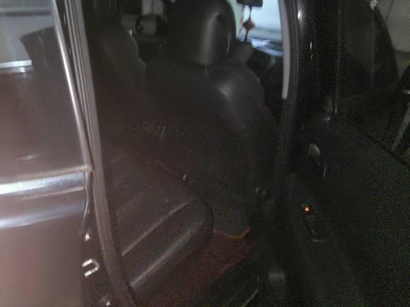 [上海·鄂F] 二手标致标致30082013款 2.0L 自动潮流版