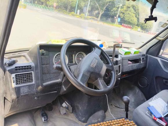 [苏州·苏E] 二手依维柯依维柯得意2017款 2.5T A35客车5-7座47Z5