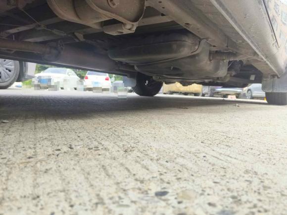 [成都·川A] 二手上汽大通MAXUS新途V802019款 2.5T经典款6挡手动傲运通短轴超低顶5/6座