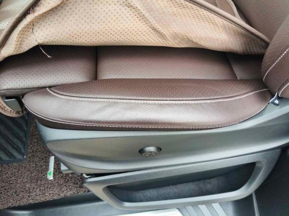 [深圳·粤B] 二手奔驰奔驰V级2022款 V 260 尊贵版