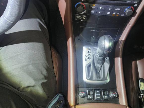 [上海·沪A] 二手英菲尼迪英菲尼迪QX502013款 2.5L 两驱优雅版