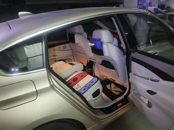 [成都·川A] 二手宝马宝马5系GT2010款 535i 豪华型