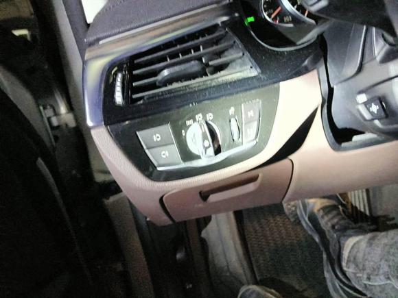 [上海·沪J] 二手宝马宝马5系2018款 改款 530Li 领先型 豪华套装