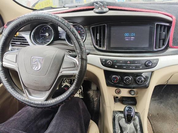 [成都·川A] 二手宝骏宝骏7302016款 1.5L 手动舒适型 7座 国V