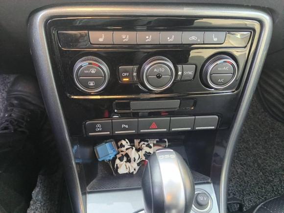 [合肥·皖A] 二手大众甲壳虫2019款 180TSI 经典版