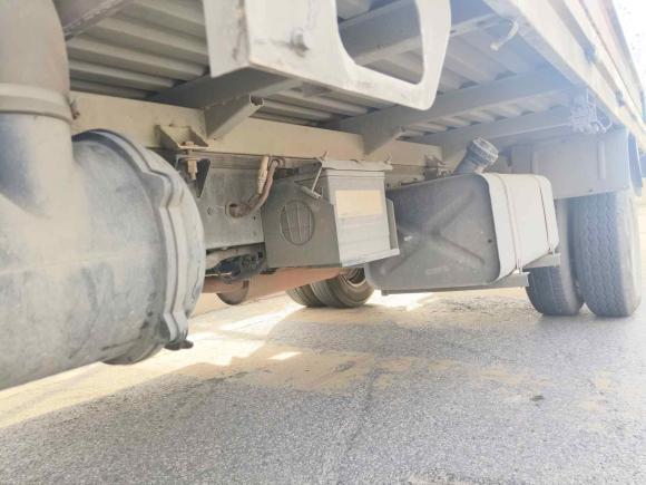 [西安·陕U] 二手长安跨越跨越者D52021款 2.0L CNG舒适版单排栏板双后轮3700mm货箱LJ481QS6