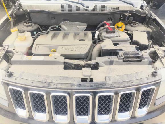 [青岛·鲁B] 二手Jeep指南者2014款 改款 2.4L 四驱舒适版