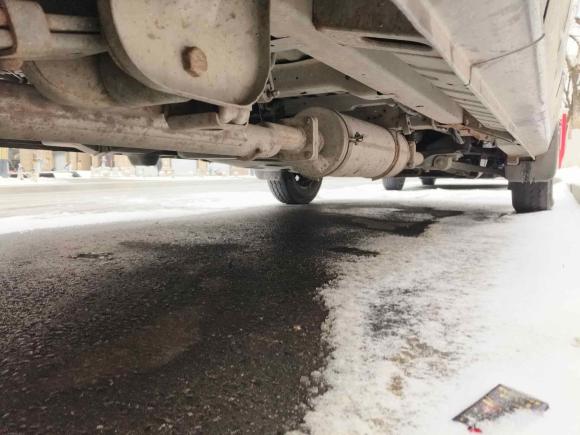 [南京·苏A] 二手东风御风御风2021款 2.3T V9物流车长轴中顶6-9座国V WP2.3