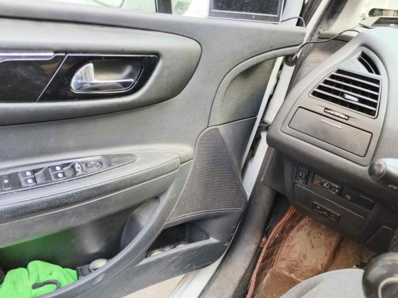 [西安·陕A] 二手雪铁龙世嘉2013款 1.6L 手动品尚型CNG