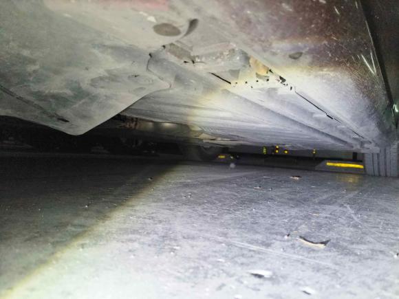 [武汉·鲁A] 二手奔驰奔驰C级2015款 改款 C 200 L