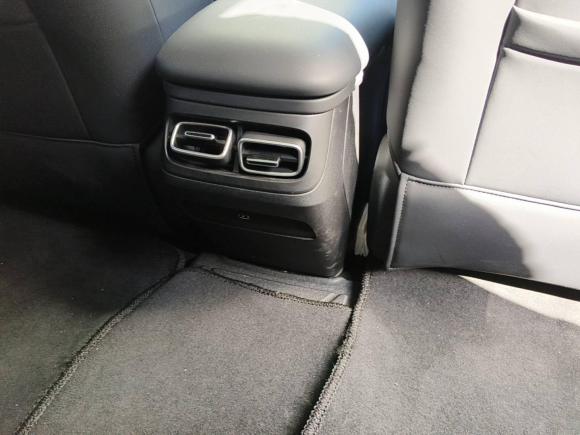 [上海·沪A] 二手荣威荣威D72025款 DMH 125km 世界冠军卓越版