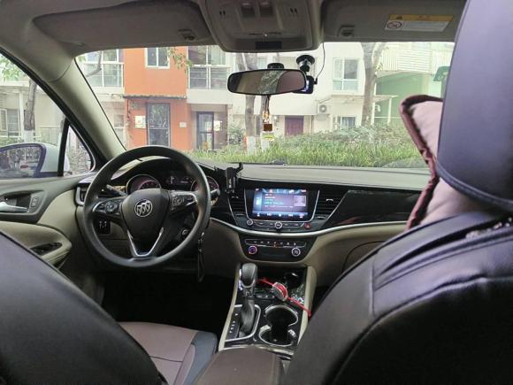 [成都·川A] 二手别克威朗2017款 三厢 15S 自动领先型