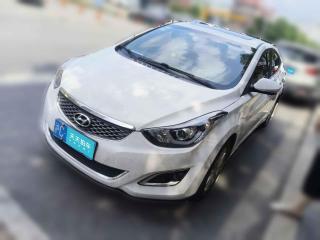 现代朗动2016款 1.6L 手动尊贵型