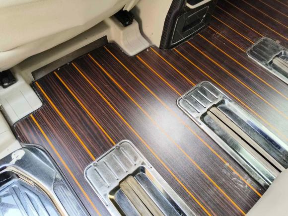 [无锡·苏B] 二手广汽传祺传祺M82018款 320T 尊贵版