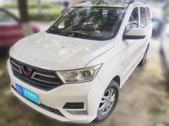 五菱汽車(chē)五菱宏光2018款 1.5L S標(biāo)準(zhǔn)型L2B「濟(jì)南二手車(chē)」「天天拍車(chē)」