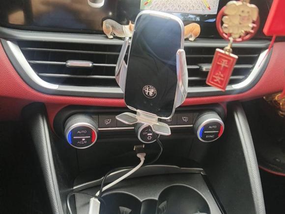 [上海·渝B] 二手阿尔法·罗密欧Giulia朱丽叶2017款 2.0T 200HP 精英版