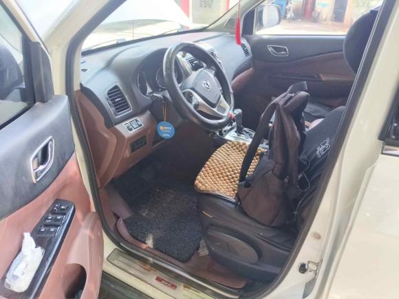 [广州·粤A] 二手东风风行风行SX62016款 1.6L CVT尊享型