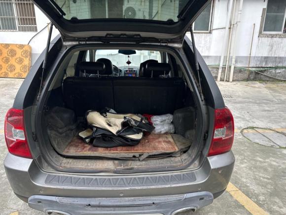 [成都·川A] 二手起亚狮跑2011款 2.0L 自动两驱版GLS