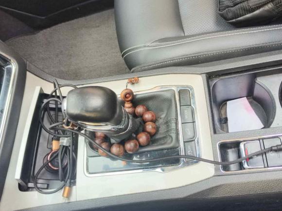 [上海·沪A] 二手荣威荣威RX5新能源2019款 eRX5 50T 互联网超越旗舰版