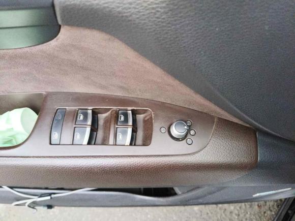 [武汉·鄂A] 二手奥迪奥迪Q72014款 35 TDI 运动型