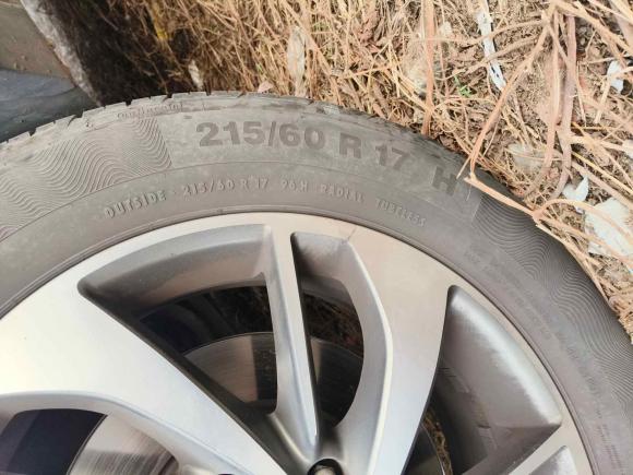 [成都·川A] 二手宝骏宝骏5602017款 1.5T DCT旗舰型