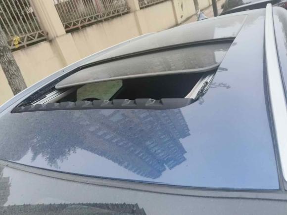 [成都·川A] 二手雷诺科雷嘉2017款 2.0L 两驱豪华版