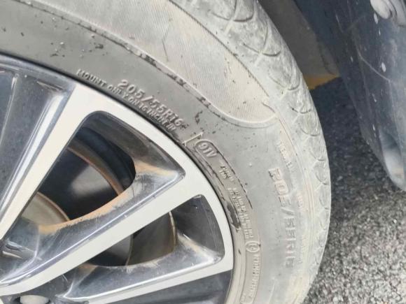 [上海·沪E] 二手荣威荣威i52021款 1.5L CVT星耀版