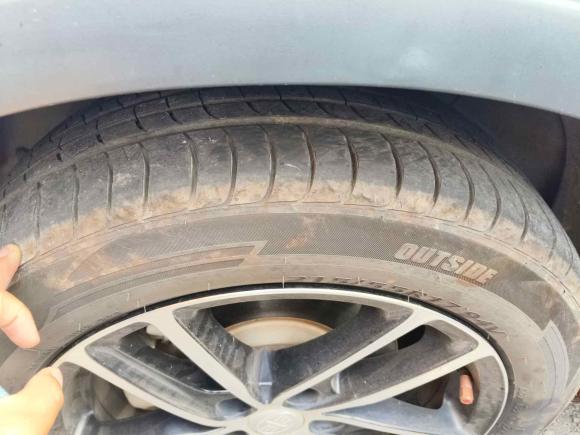 [深圳·粤B] 二手奔腾奔腾X402017款 1.6L 自动尊享型