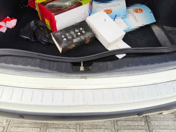 [深圳·粤B] 二手哈弗哈弗H62015款 运动版 1.5T 自动两驱豪华型