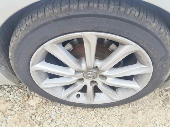 [上海·粤E] 二手丰田锐志2010款 2.5V 风尚菁英版