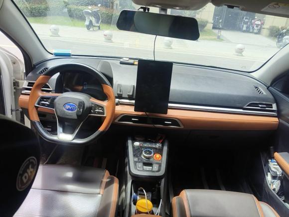 [武汉·鄂A] 二手比亚迪比亚迪e22021款 豪华型