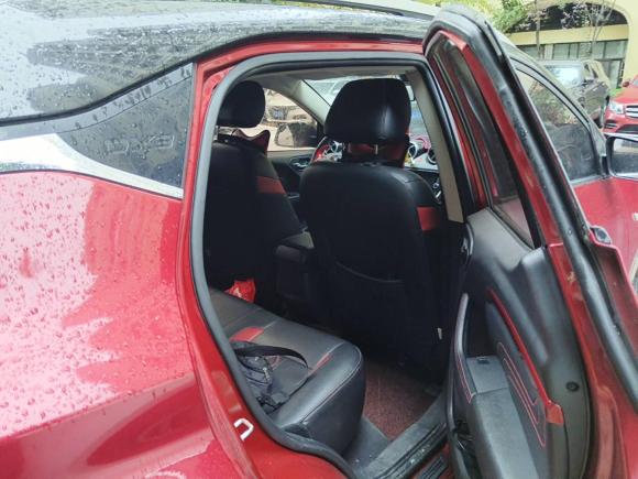 [成都·川R] 二手东南东南DX32018款 1.5T SRG CVT旗舰型