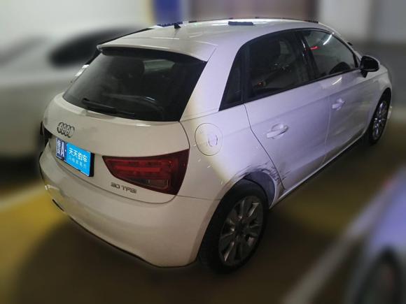 [济南·鲁A] 二手奥迪奥迪A12014款 30 TFSI Sportback时尚型