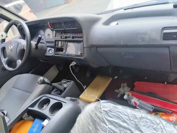 [常州·苏D] 二手金龙金威2012款 2.0L两用型短轴4G21B