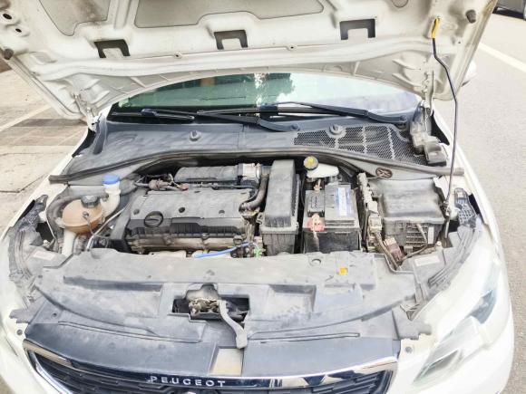 [成都·川A] 二手标致标致3012018款 1.6L 手动舒适版